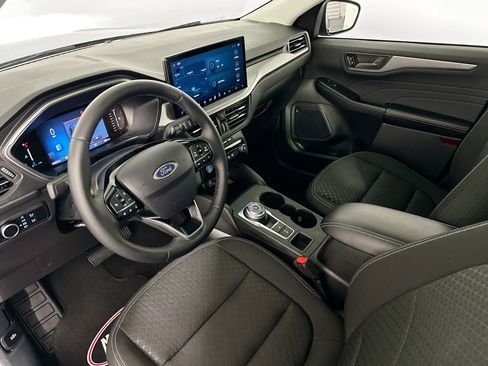 Used 2024 Ford Escape Active w/ Tech Pack #1 image 5