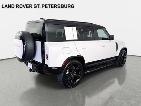New 2026 Land Rover Defender 110 X-Dynamic SE AWD/4WD image 5