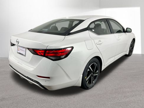 Used 2025 Nissan Sentra SV FWD image 31