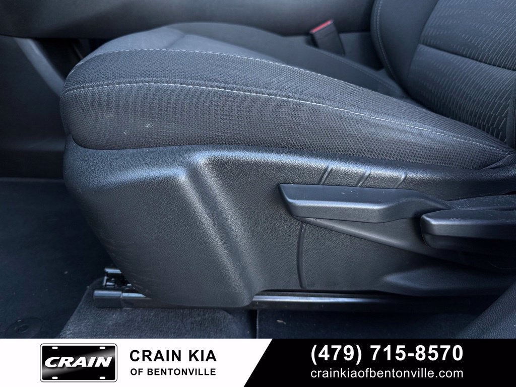 Used 2025 Chevrolet Equinox LT AWD/4WD image 11
