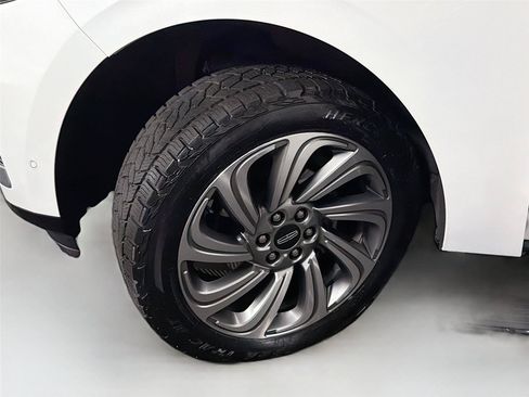 Used 2022 Lincoln Navigator L Reserve AWD/4WD image 38