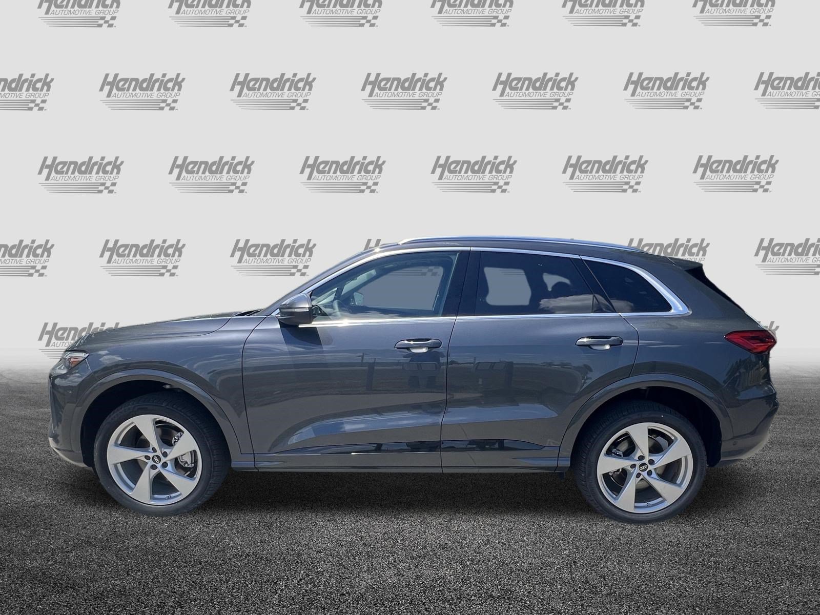Used 2026 Audi Q5 Premium Plus w/ Premium Plus AWD/4WD image 6