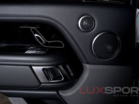 Used 2019 Land Rover Range Rover HSE image 70