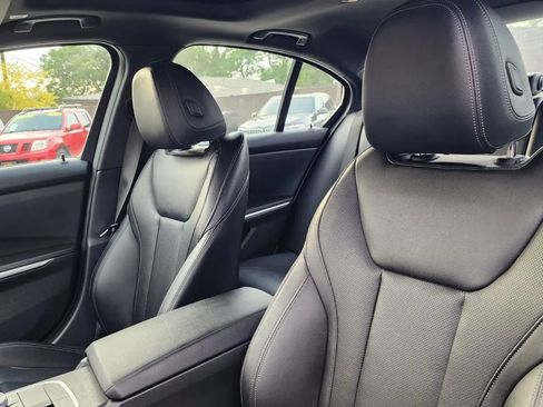 Used 2024 BMW 330i Sedan w/ M Sport Package image 9