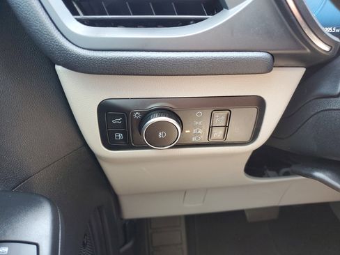 Used 2023 Ford Escape Platinum w/ Premium Technology Package image 28