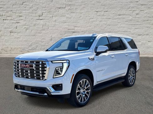 Used 2025 GMC Yukon Denali image 9