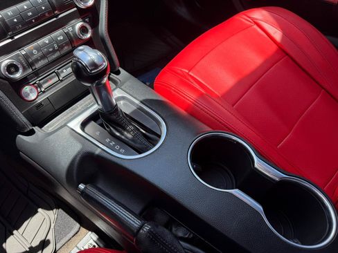 Used 2019 Ford Mustang GT RWD image 22