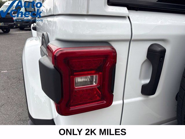 Used 2024 Jeep Wrangler Unlimited Sahara AWD/4WD image 29