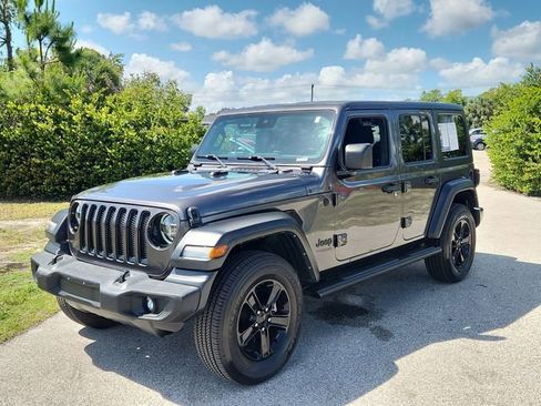 Used 2021 Jeep Wrangler Unlimited Sport w/ LED Headlamp & Fog Lamp Group AWD/4WD image 2