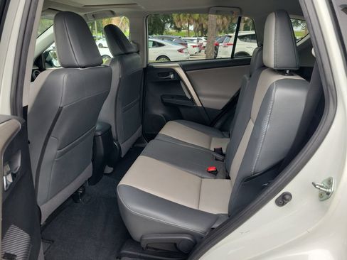 Used 2015 Toyota RAV4 Limited FWD image 11