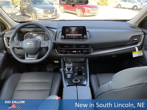 New 2026 Nissan Rogue SV w/ SV Premium Package image 5