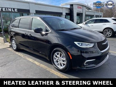 Used 2024 Chrysler Pacifica Touring-L image 1