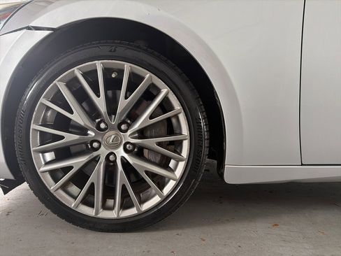 Used 2017 Lexus IS 200t image 3