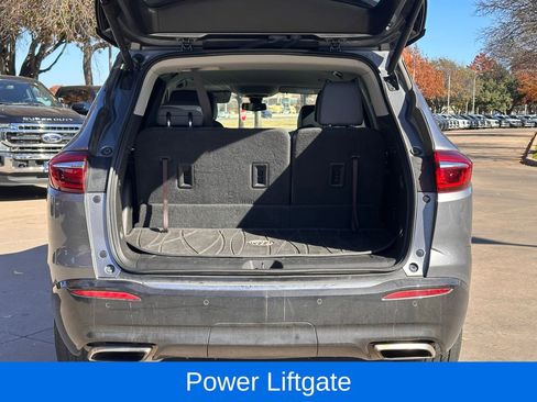 Used 2018 Buick Enclave Essence image 9