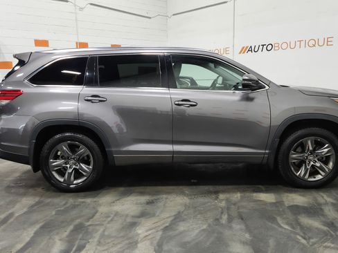 Used 2018 Toyota Highlander Limited Platinum image 19