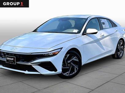 Used 2025 Hyundai Elantra SEL