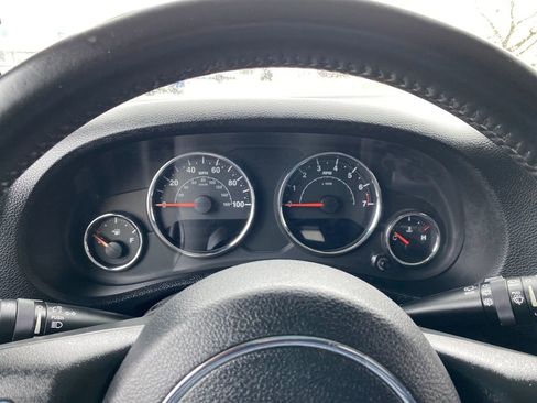 Used 2017 Jeep Wrangler Unlimited Sport image 30