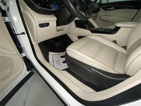 Used 2023 Buick Envision Essence image 12
