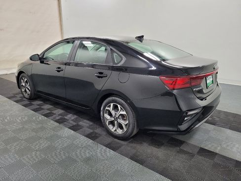 Used 2019 Kia Forte LXS FWD image 3