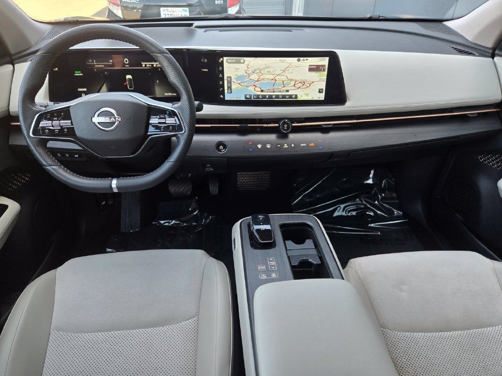 Used 2024 Nissan Ariya FWD image 15