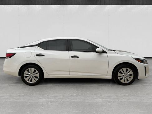 Used 2025 Nissan Sentra S FWD image 6