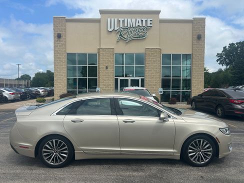 Used 2017 Lincoln MKZ Select w/ Technology Package FWD image 1