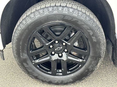 Used 2024 Chevrolet Silverado 1500 RST w/ Convenience Package II AWD/4WD image 34