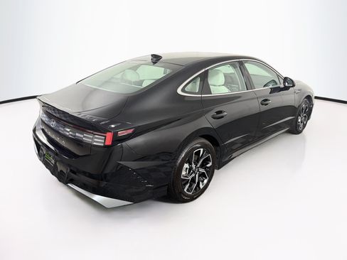 Used 2025 Hyundai Sonata SEL FWD image 9