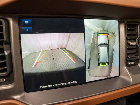 Used 2024 Ford Bronco Outer Banks image 14