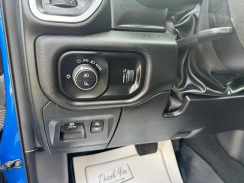 Used 2023 RAM 1500 Big Horn AWD/4WD image 25