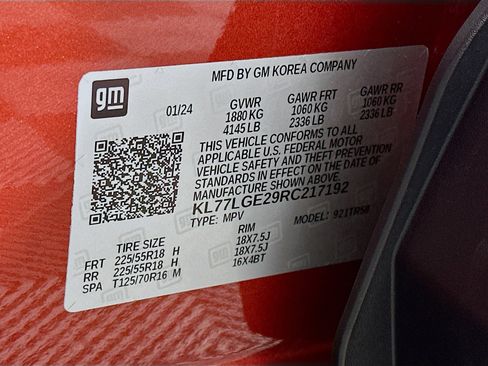 Used 2024 Chevrolet Trax RS FWD image 12