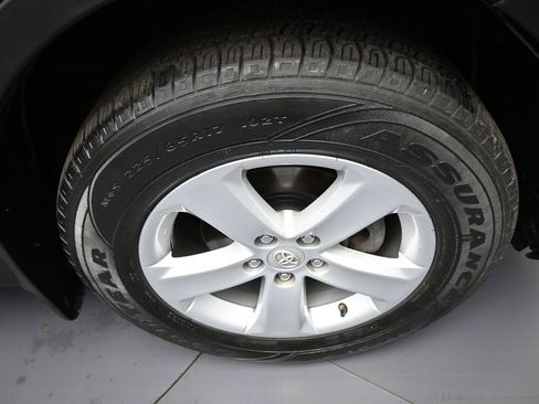 Used 2013 Toyota RAV4 XLE AWD/4WD image 13