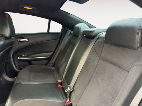 Used 2019 Dodge Charger Scat Pack w/ Dynamics Package image 31
