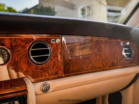 Used 1996 Rolls-Royce Silver Dawn RWD image 32