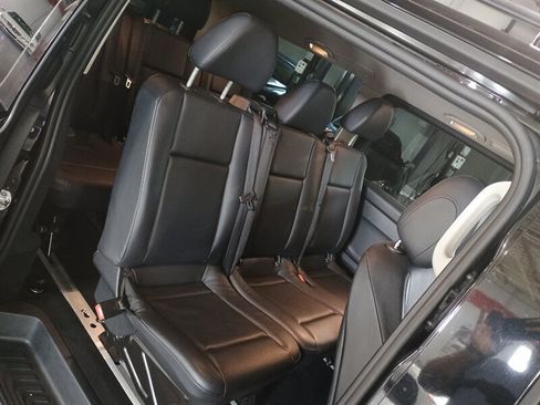 Used 2020 Mercedes-Benz Metris Passenger image 38