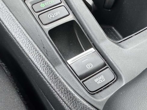 Certified 2025 Honda Accord LX image 10