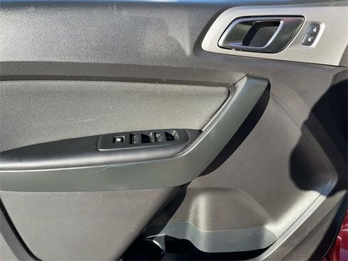 Used 2021 Ford Ranger XLT image 25