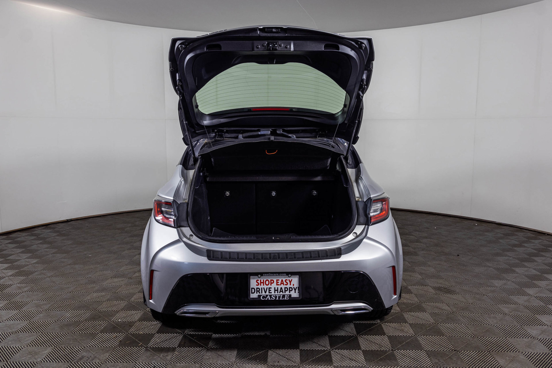 Used 2021 Toyota Corolla SE w/ Carpet Mat Package (TMS) FWD image 38