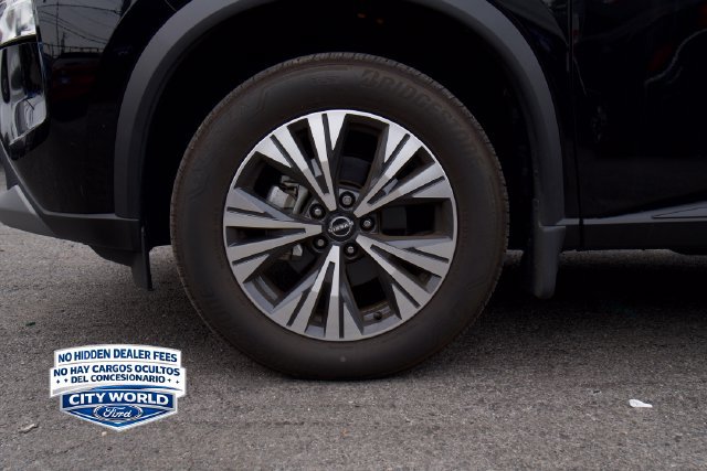 Used 2023 Nissan Rogue SV AWD/4WD image 6