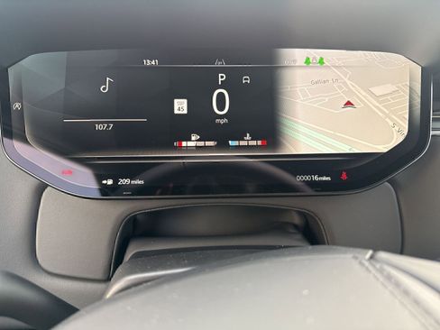 New 2026 Land Rover Range Rover Sport Dynamic SE image 10