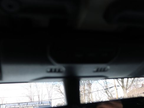 Used 2023 Jeep Wrangler Sahara image 37