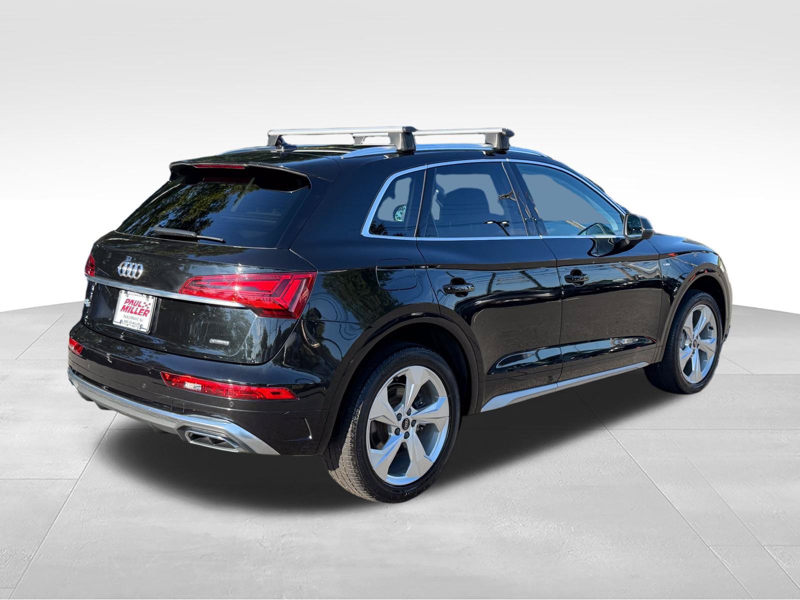 Used 2023 Audi Q5 2.0T Premium Plus w/ Premium Plus Package AWD/4WD image 7