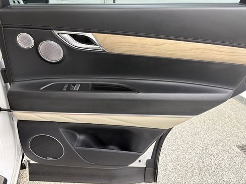 Used 2023 Genesis GV80 3.5T w/ Prestige Package image 38