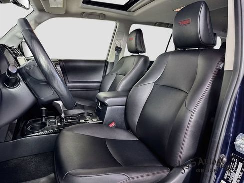 Used 2024 Toyota 4Runner TRD Off-Road Premium w/ Moonroof Package AWD/4WD image 11