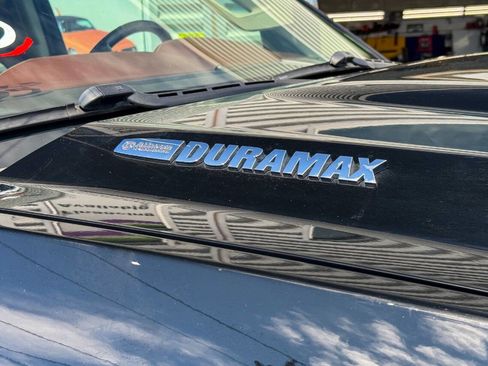 Used 2017 Chevrolet Silverado 2500 High Country w/ Duramax Plus Package image 10