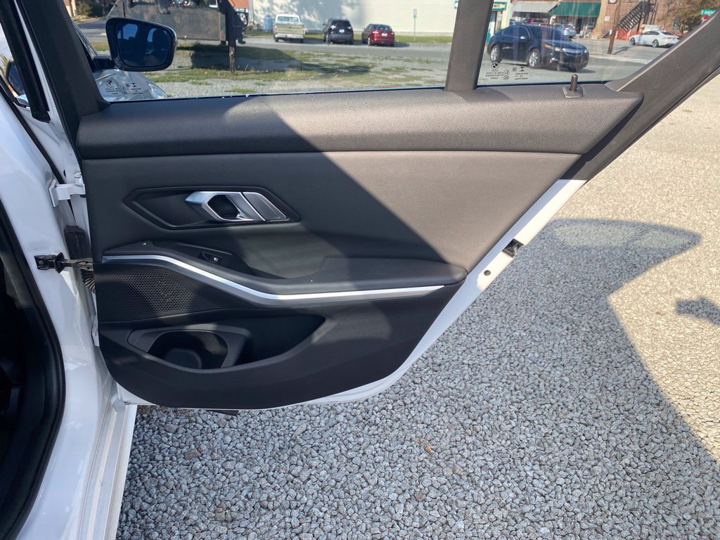 Used 2019 BMW 330i Sedan RWD image 18