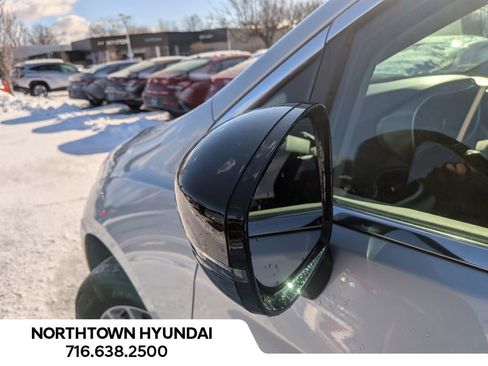 Used 2024 Chrysler Pacifica Touring-L image 45