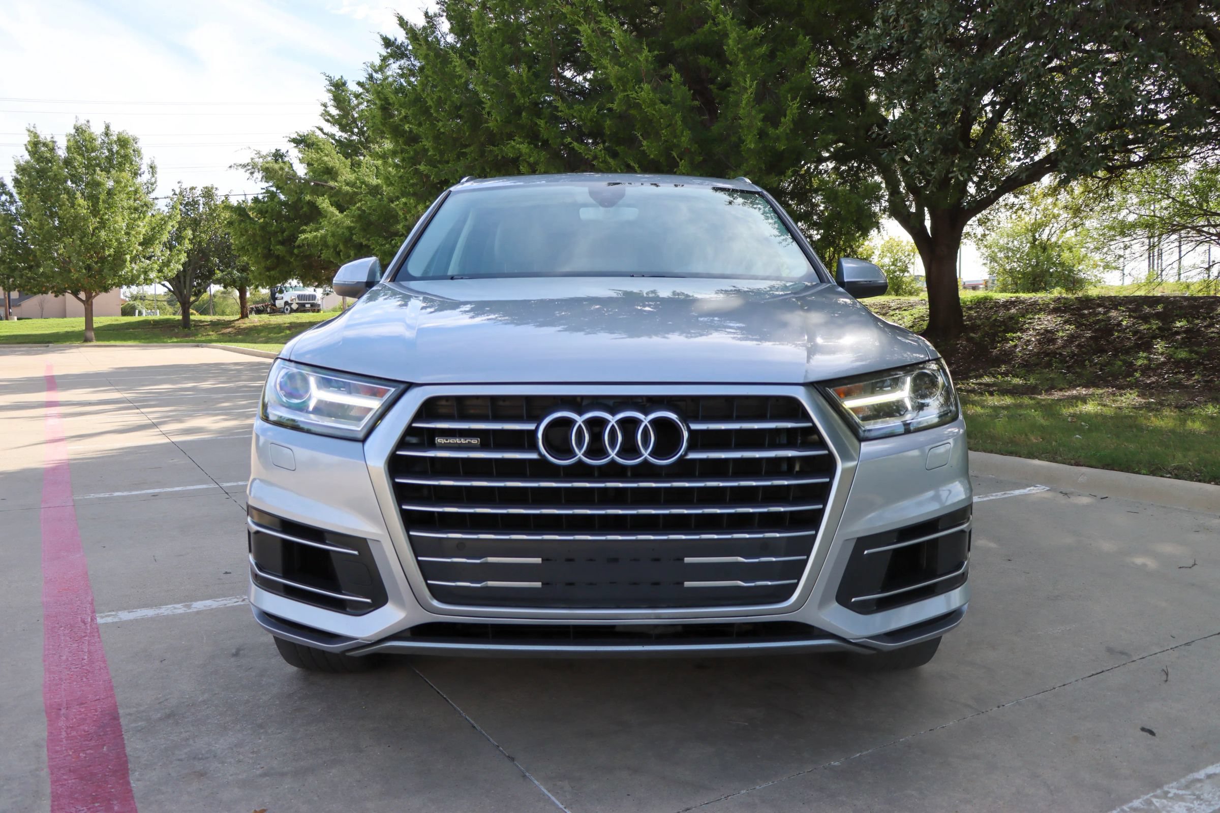 Used 2017 Audi Q7 3.0T Premium AWD/4WD image 2
