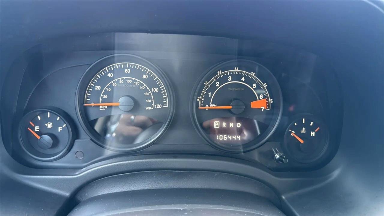 Used 2015 Jeep Patriot Latitude FWD image 17