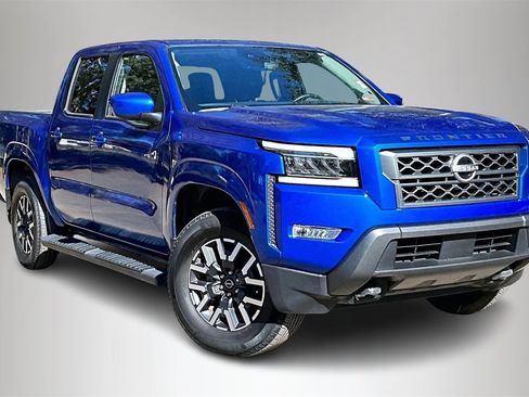 Used 2024 Nissan Frontier SL w/ Technology Package image 2